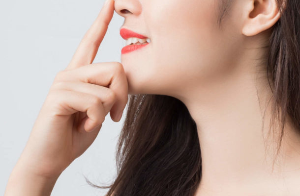 A leading Hollywood actress sniffs THIS before her meal to suppress her appetite