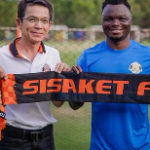 Dominic Adiyiah signs for Thai second-tier side Sisaket FC