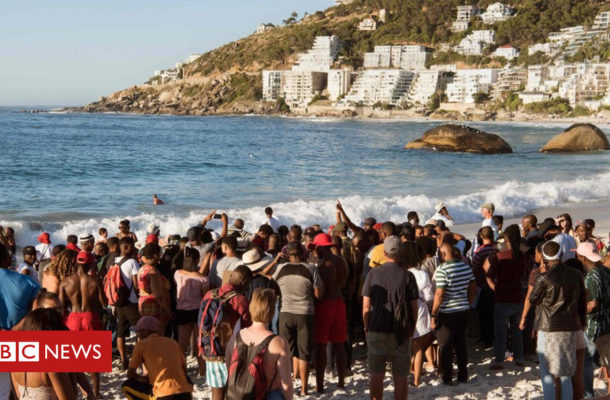 Race row erupts on Cape Town beach