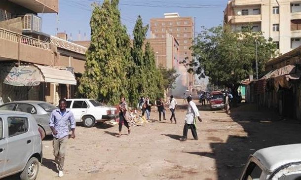 Sudanese riot police clash with protesters in Khartoum