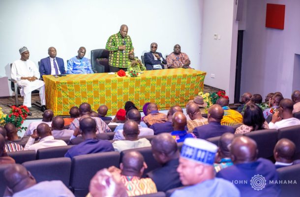 Mahama meets NDC MPs quietly to strategise for 2020