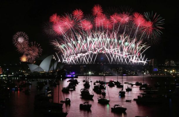 'D'Oh!' Twitter Cracks Up as Sydney Projection Wishes 'Happy New Year 2018'