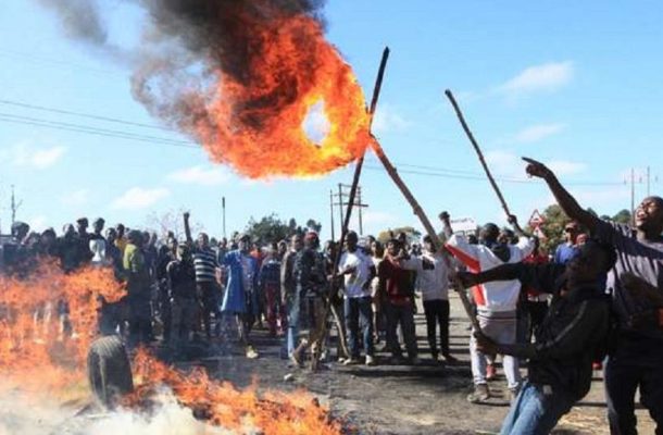Zimbabwe economic crisis: Fuel price hike, national strike and a new currency