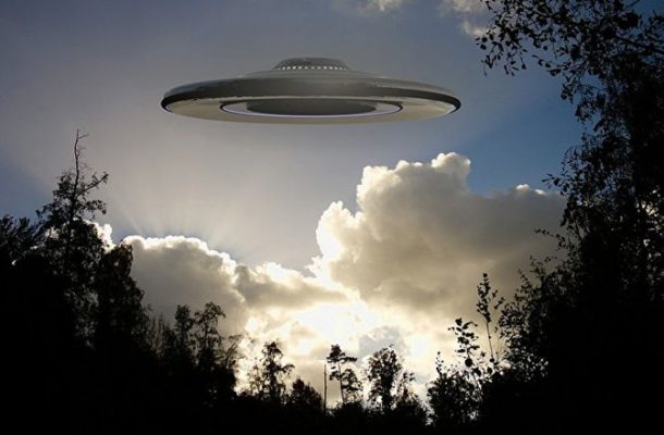 Perfectly Circular Object Spotted Over Ireland Triggers UFO Hysteria (VIDEO)