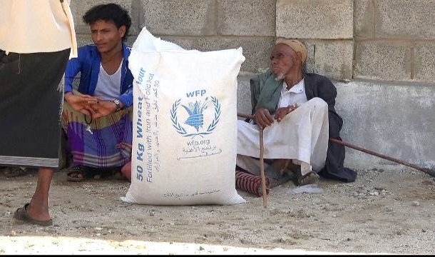 Al Jazeera captures evidence of food aid stolen in Yemen war