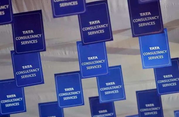 TCS shares fall by nearly 3% post Q3 earnings