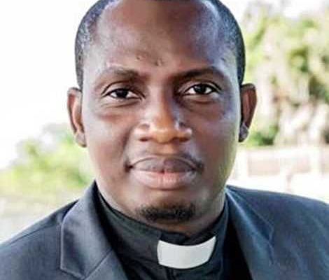 People who takes pre-wedding photos are “Uncivilized” - Counselor Lutterodt fires