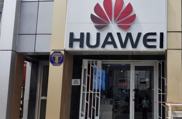 Huawei demotes workers for tweeting from an iPhone