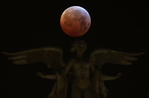Scientists Solve the Mystery of Super Blood Wolf Moon Explosion (VIDEO)