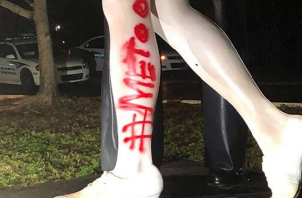 '#MeToo' Spray Painted on WWII Kiss Statue in Florida (PHOTOS)