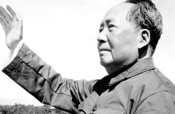 Netizens Puzzled as Uniqlo Debutes Jacket that Looks Like Mao Zedong’s Uniform