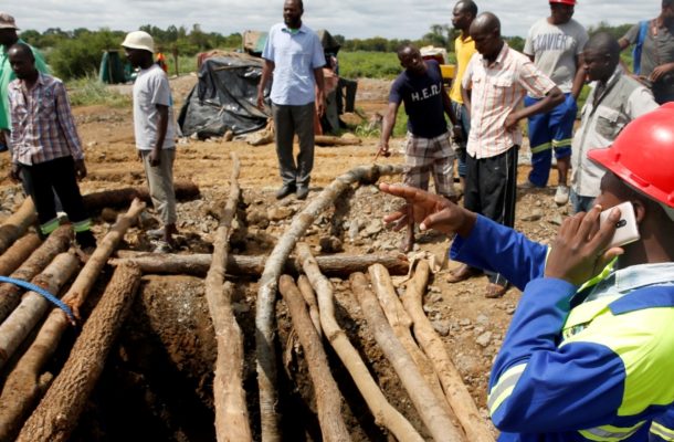 Dozens feared dead in Zimbabwe gold mine flood