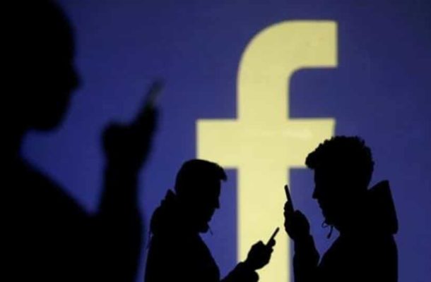 Facebook, Twitter take down hundreds of malicious accounts