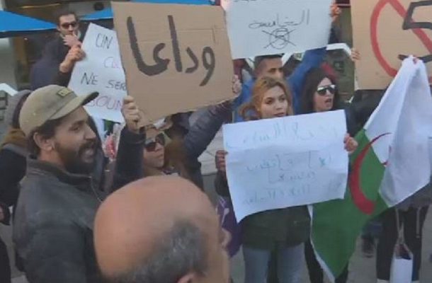 Algerians in Tunis back anti-Bouteflika protests