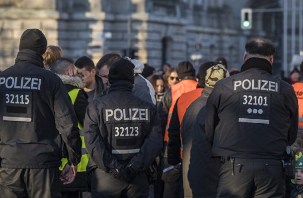 German Police Detain at Least 10 During Anti-Terrorist Operations - Reports