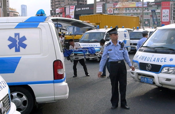Seven Killed, 7 Injured as Driver Rams Car Into Crowd in China - Reports