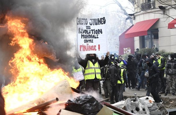 18th Weekend of Yellow Vests Protests in Paris (VIDEO)