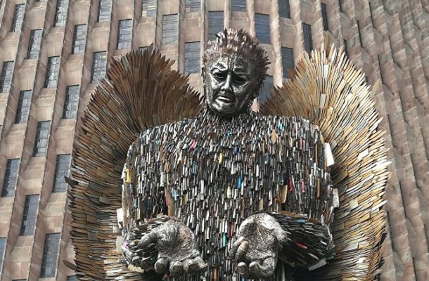 Coventry Hosts 'Knife Angel' As Citizens Reflect on Violence, Crime Across UK