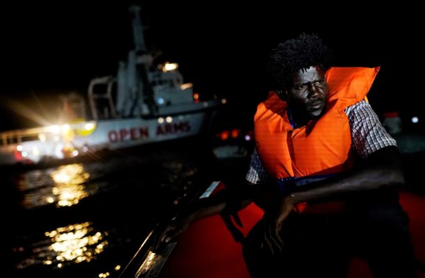 EU recalls ships helping in Mediterranean refugee rescues