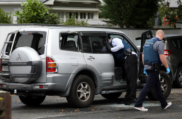 NZ police probe mosque-attack ties after man dies in standoff