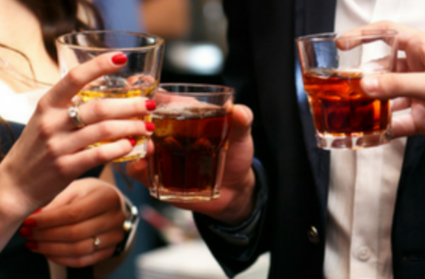 Moderate alcohol consumption associated with high blood pressure: Study