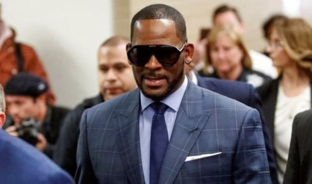R Kelly back in jail in child support case
