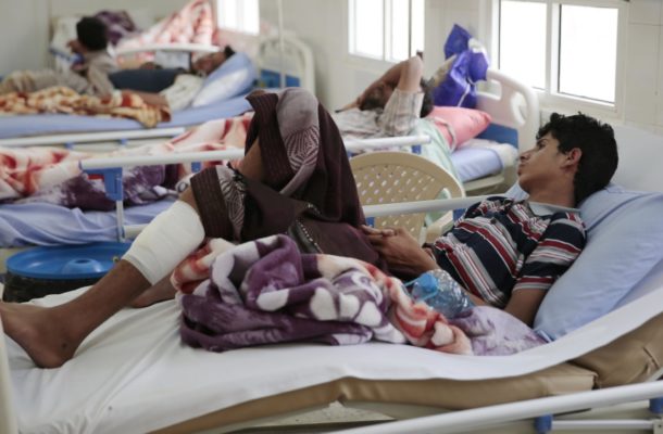 Yemen's war: Kitaf air raid kills seven, including four children