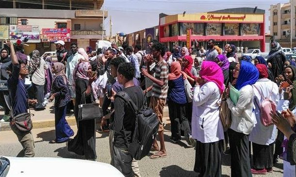 In Khartoum, Sudanese call for 'peace, justice, freedom'