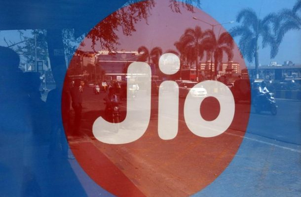 Jio offer! 100GB free data, Rs 2,200 cashback; check details here