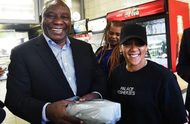 South Africa President buys lunch himself on busy day in Cape Town