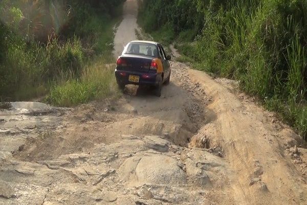 Bad roads at Babytse frustrating residents