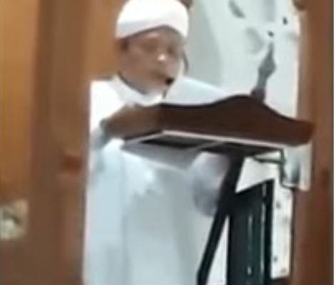 VIDEO: Imaam dies on the pulpit while delivering sermon