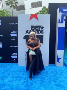 PHOTOS: Moesha Boduong takes huge bumbum to BET Awards; shows off cleavage on red carpet