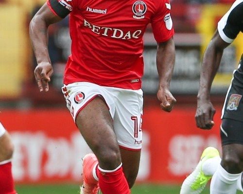 Oxford United sign Tarique Fosu on three year deal