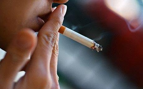 Smoking 'damages eyes as well as lungs'