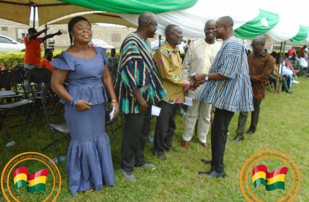 Ahafo Regional minister donates to the improvement of quality Healthcare