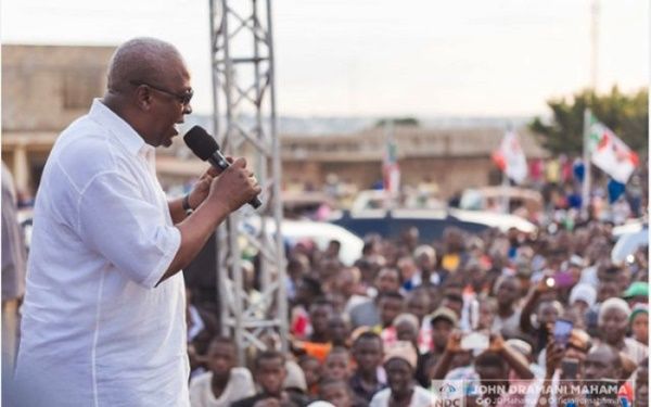 Mahama promises to build 6 Hospitals in the New Regions