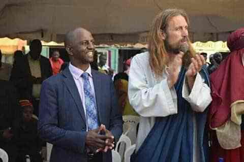 Kenyan government deports "Jesus" and arrests pastors who invited him