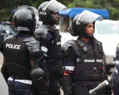 12 Nigerians arrested for holding 20-year-old lady hostage