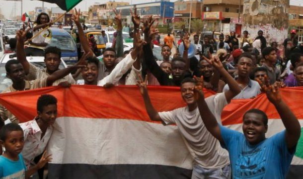 Sudan military and opposition in constitution deal