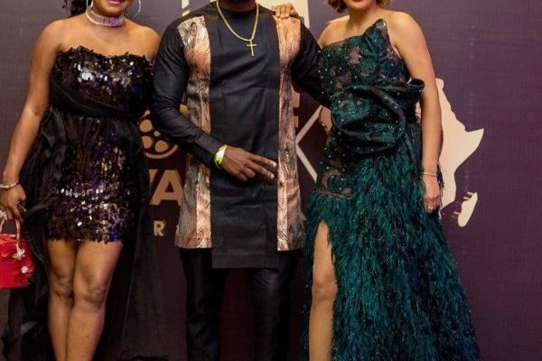 PHOTOS: Celebs red carpet looks at Golden Movie Awards 2019