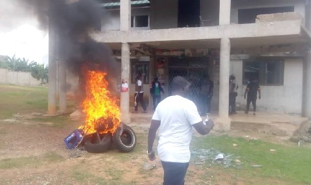 Supporters of Muntaka's 'rival' go on rampage; set fire at NDC office