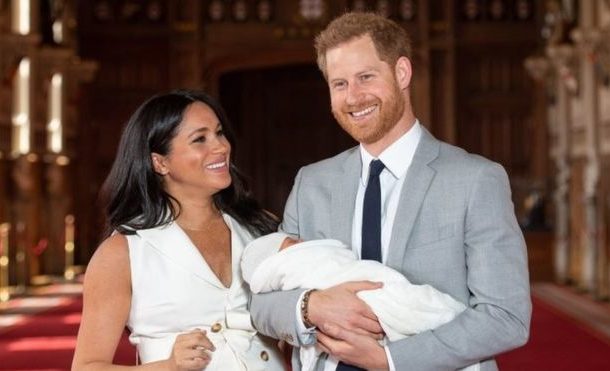 Harry and Meghan begin tour of Africa with baby Archie