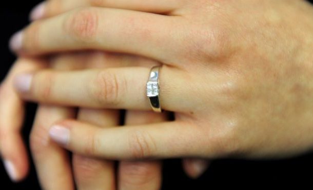 BIZZARE: Woman swallows wedding ring in her sleep