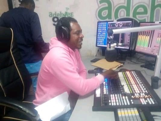 Popular radio presenter dies ‘mysteriously’ few hours to his maiden show
