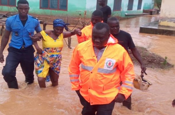E/R: Thousands rendered homeless by torrential rains in Oda