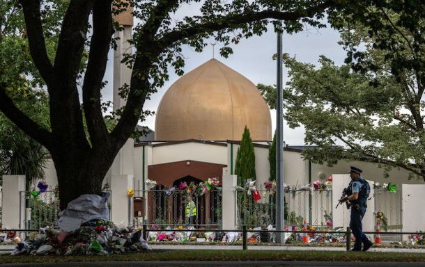 Officers who stopped Christchurch mosque attacker get award