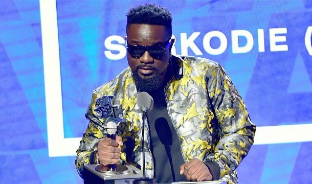 MAJOR: Sarkodie beats Nasty C, Falz, Others to win first ever BET Hip Hop Best Int'l Flow