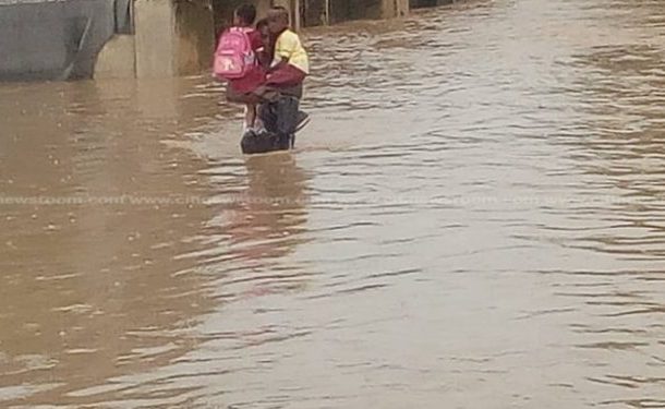 Floods kill 27 in Ghana