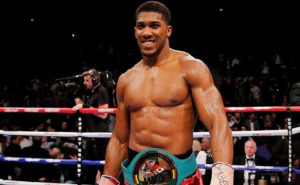 VIDEO: Anthony Joshua knocked down in boxing sparing vs Kate Farley